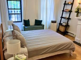 Brooklyn - Bed-Stuy - Spacious Private 2BR Apartment, отель в Бруклине
