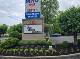 MHO INN and SUITES, hotel in Monmouth Junction