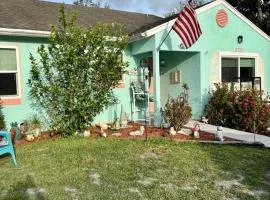 Mermaid Oasis Stuart 2 bed & extra bedroom area