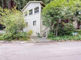 Home on the Range, hotel u gradu 'Guerneville'