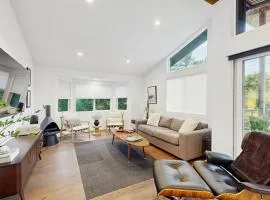 Rio Lindo River Retreat