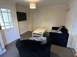 Private Room in Beautiful Home Near City Hospital