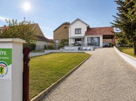 Maison rénovée au bord de la Saône avec terrasse et jardin - FR-1-583-463, hotel i Rigny