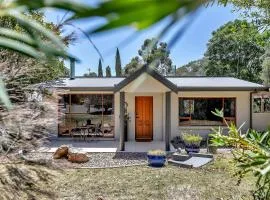 Karku Wardli Cottage Luxury Hills Retreat