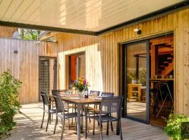 Chalet avec jacuzzi et pétanque - 6 pers. - FR-1-877-22