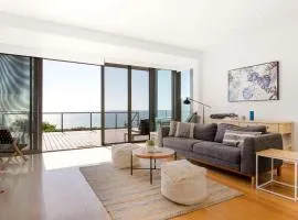 Spectacular Panoramic Oceanview House in Seacliff