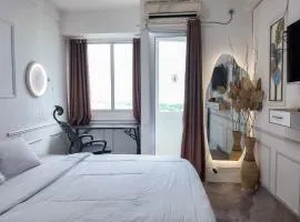 Apartemen Riverview Tower Mahakam With Netflix By UVroomsOfficial