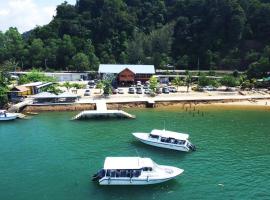 Riverbank Dungun Guesthouse & Cafe, smještaj kod domaćina u gradu 'Dungun'