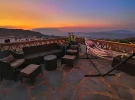 Artisan Mountain Village Home Near Granada
