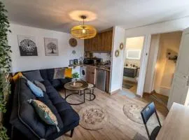 Le Jungle Appartement 2 Chambres à 10 min de la plage