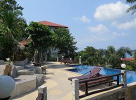 Viking House Apartment, hotell i Ko Tao