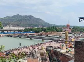 Hotel Har Ki Pauri with terrace Ganga view