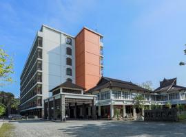 Mesra International Hotel، فندق في ساماريندا