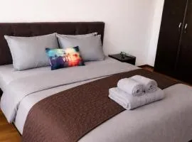 Atelierelor House