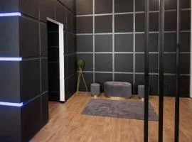 Rebecca's Noir Suite