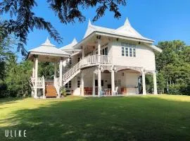 Jinda Teak House