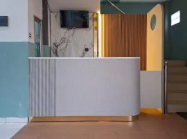 Joy Homestay Syariah, Palembang, hotell i Sukarami