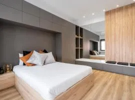Luxury Central Studio with Balcony & City Views