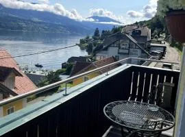 Chic & Cozy Lake View Apartment