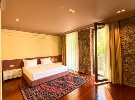 Vatër Hotel, hotel di Shkoder