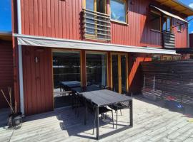 Twinhome near Gothenburg EV-Charger Lakes&Nature, hotell i Mölnlycke