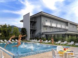 Hotel Campagnola, hotel i Riva del Garda