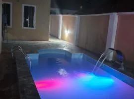 2bedroom Ensuite BQ with Pool ,Wifi & 24 hour Power