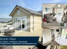 Halcyon Days - Part of the The Bay Filey Holiday Village with pool, gym and direct beach access, pub, restaurant, tennis and meadows walks