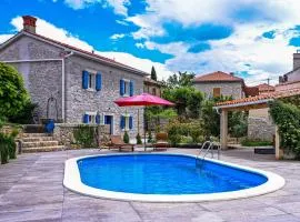 Holiday Home Ive by Interhome