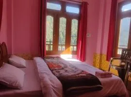 Suraj Guest House and Cafe