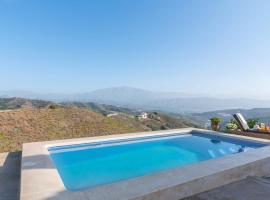 Villa Pajaritos Iznate by Ruralidays, Hotel in Iznate