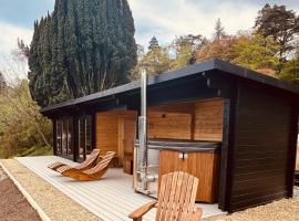 Lochwood House & The Wild Spa โรงแรมในล็อคกอยล์เฮด
