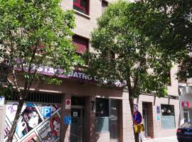 Hostal 4C Cuatro Caminos, hotel u Madridu