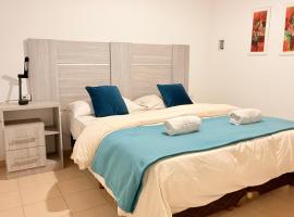 G2 Casa en Villa Ángela 2 dormitorios con Garage Independiente, готель у місті Villa Ángela