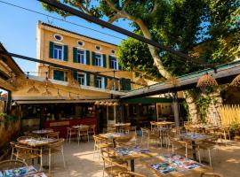 Le Grand Hotel, מלון באופ