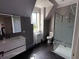 Chambre double au château de Villechauvon