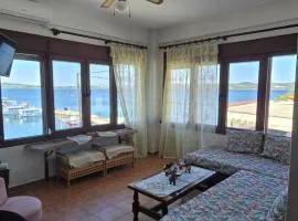 Mamadinas House AlliMpanta