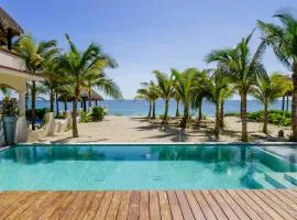 Villa Beacfront with Breakfast Included