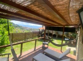 Relax en el Paraíso con vistas al mar y a la montaña Casa Rural A Gorgoriña, hotel i Cangas de Morrazo