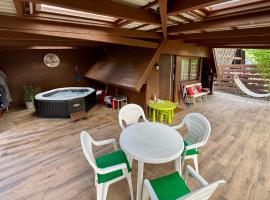 Paulanyi's Island Heart of Woods, Szentendre Island, hotel a Szigetmonostor
