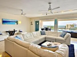 136 Mariners Club