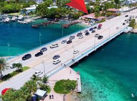 Blue Heron Bridge Hotel and Dive Club – hotel w mieście Riviera Beach