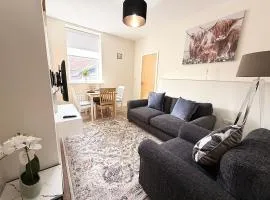 Refurbished two bedroom flat, town centre location