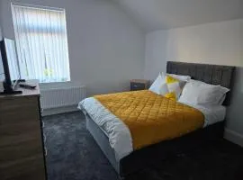 Cozy Guest Rooms in Bedford with Shared Facilities