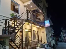 SkyPeak Retreat home stay