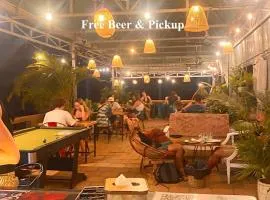 Social Backpacker Hostel & Rooftop Bar