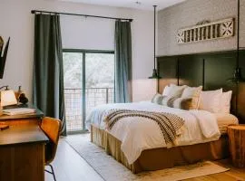 Homestead Suite at Gaines Ranch on the Square
