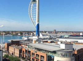 Gunwharf Quays Harbour Apartments, hotel near The University Library, University of Portsmouth, Portsmouth