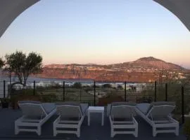 Villa Solasta #1 with jacuzzi in Santorini