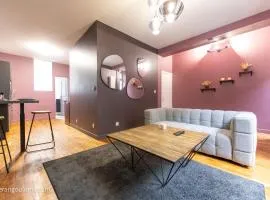 LouerAngoueme - L'Ecrin Pourpre - Cinéma Privé - Hyper Centre - Wifi - Proche Gare - Idéal perso & professionnels - Cuisine Équipée - LouerAngouleme